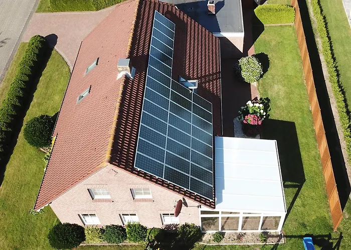 Sandhoecht Feriehus *